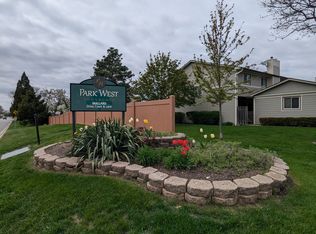 693 Mallard Ln, Deerfield, IL 60015