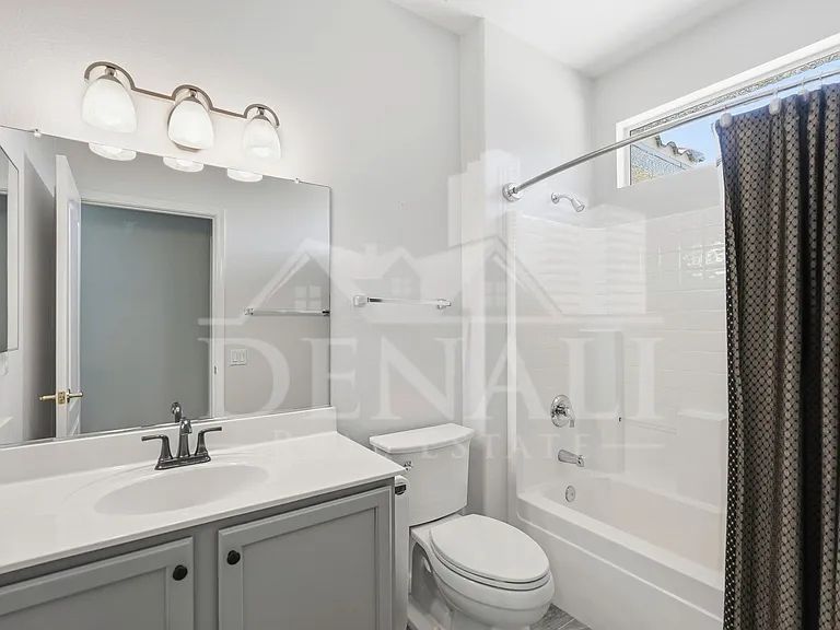 16536 W Rock Springs Ln — Photo 21