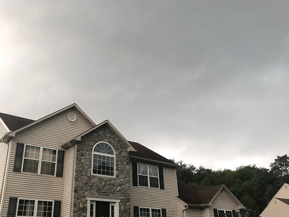 1st image of 3523 Spruce Dr