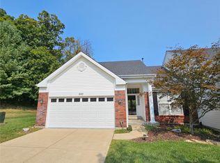 593 Hilltop Townes Dr, Eureka, MO 63025