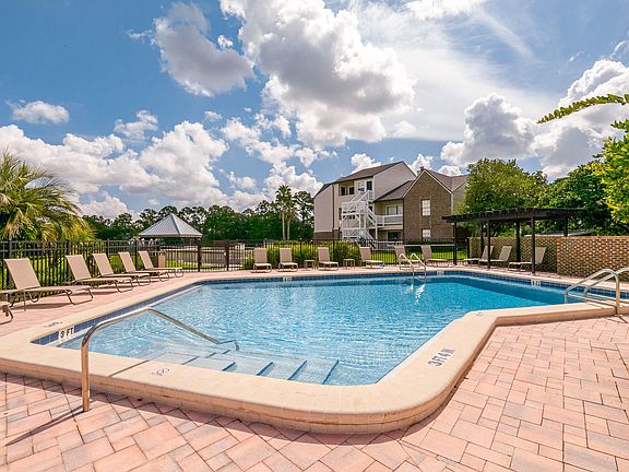 3rd image of 4263 Losco Rd #423