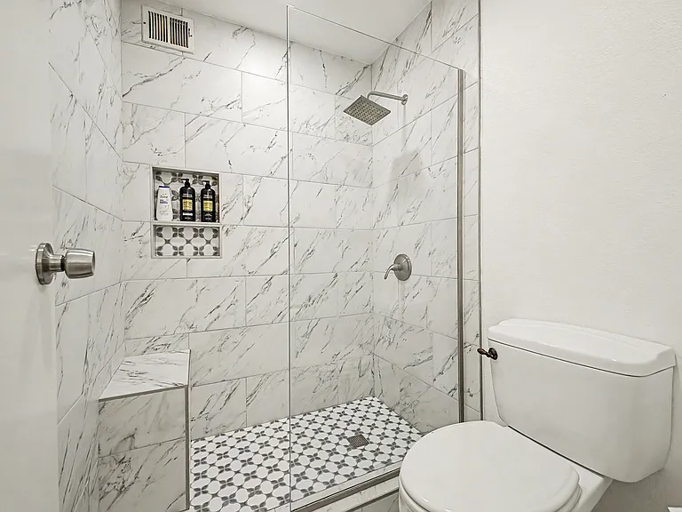 4950 N Miller Rd #ROAD200 — Photo 8