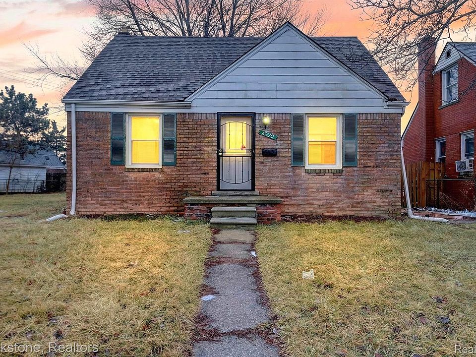 1st image of 16410 Novara St