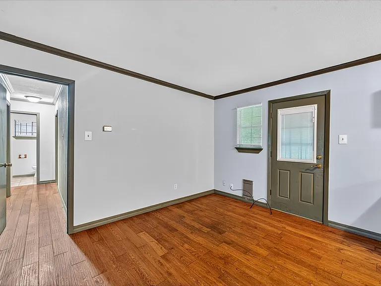 5725 Melanite Ave — Photo 5