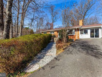 11722 Larry Rd, Fairfax, VA, 22030