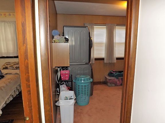 Bedroom 3 or Laundry room