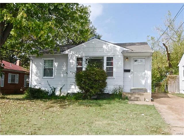 153 Monica Dr photo 1