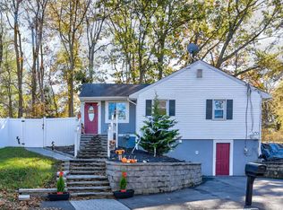 43 Halifax Dr, Morganville, NJ 07751