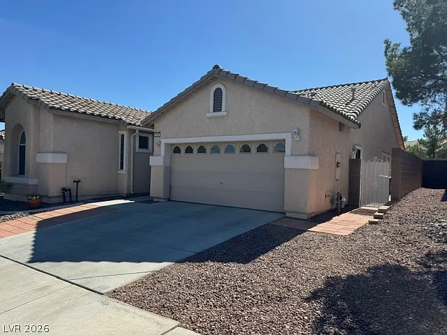 3203 Stratford Hall Ct — Photo 2