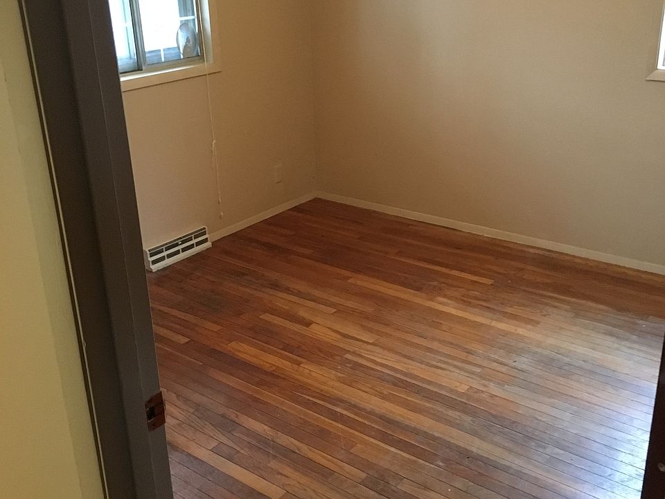 1st image of 830 McKinley Ave