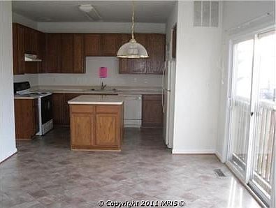 5th image of 1960 Silver Star Ln