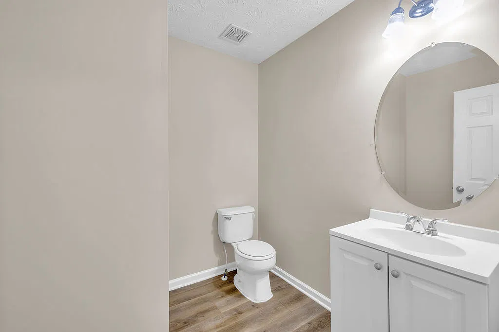 3 bed, 2.5 bath, 2532 sqft, $2,485 — Photo 4