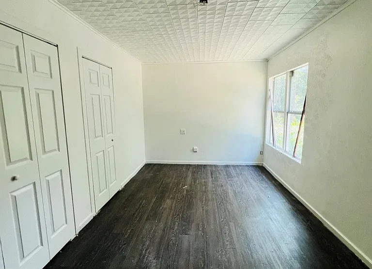 706 Rockdale Rd — Photo 13