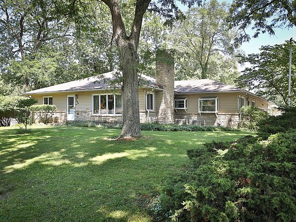 2nd image of 306 Pinney Dr