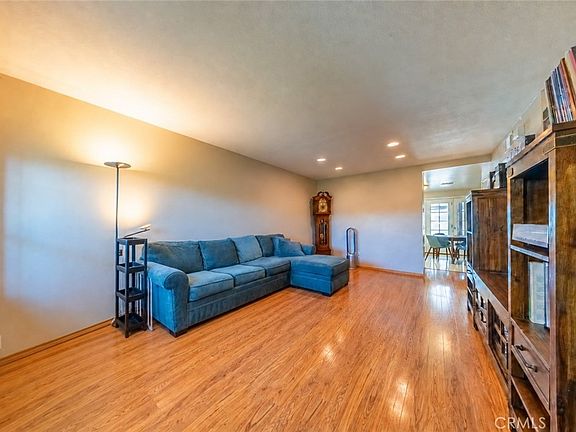 3rd image of 8754 Pine Crest Pl