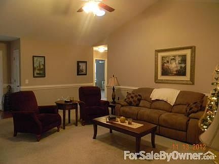 Great Room/Family Room
						:
						Screen porch access from great room / family room