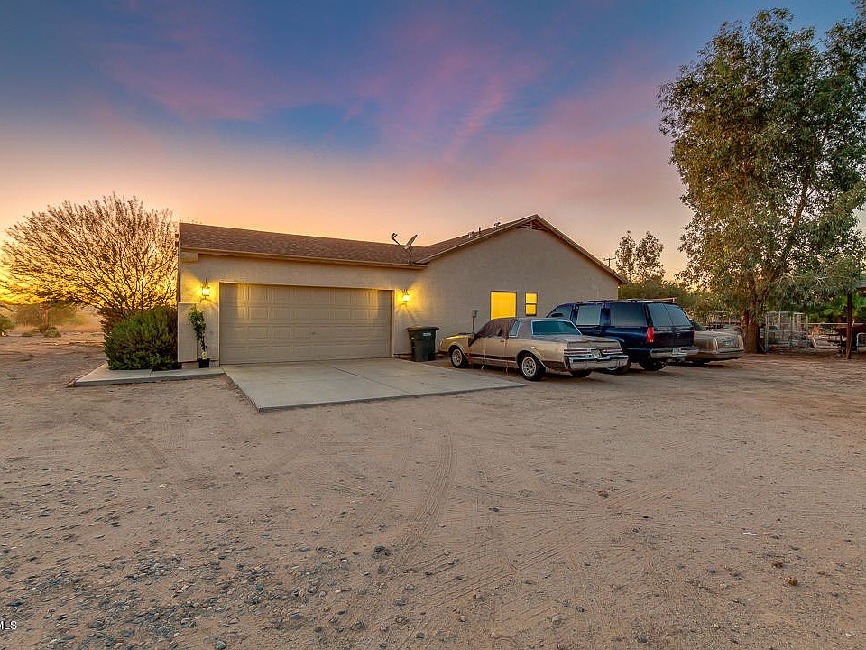 1st image of 21038 W Caroline Ln