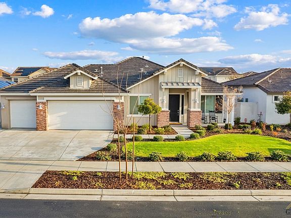2nd image of 11824 Brentmoor Cir