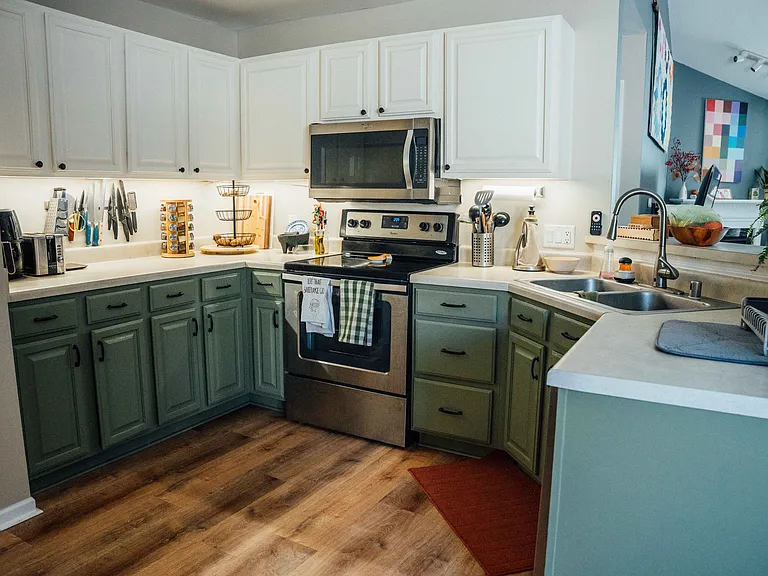 3138 Dorchester Way — Photo 4