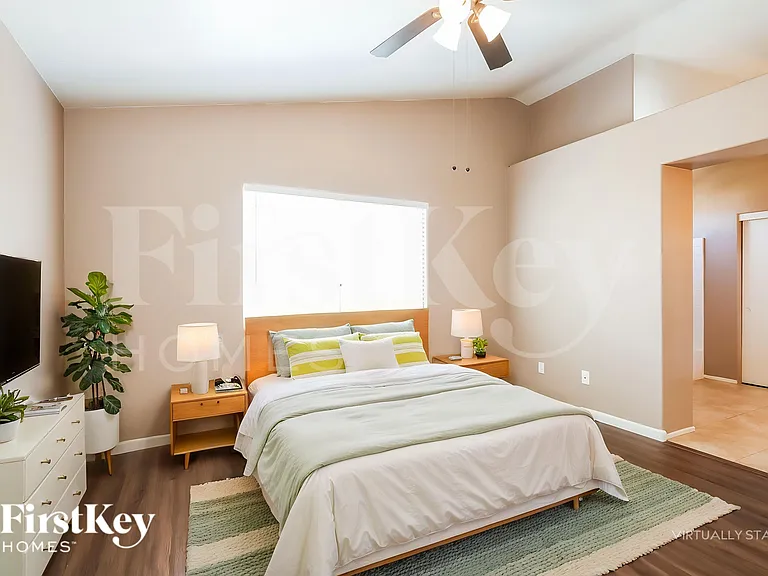 9135 Green Frost Dr — Photo 10