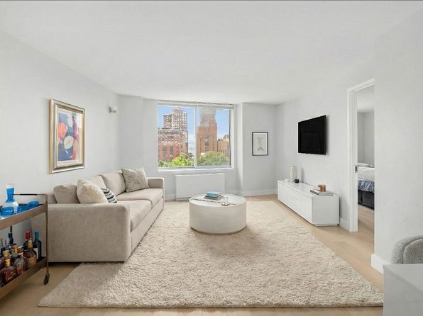 303 Greenwich St #8AB, New York, NY 10013