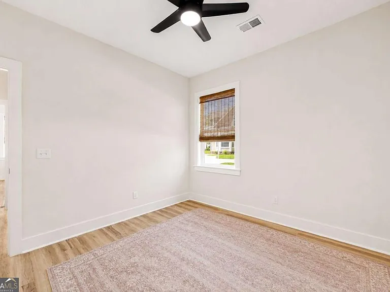 100 Carrington Way — Photo 26
