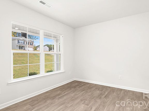 5th image of 405 Owens Ridge Way