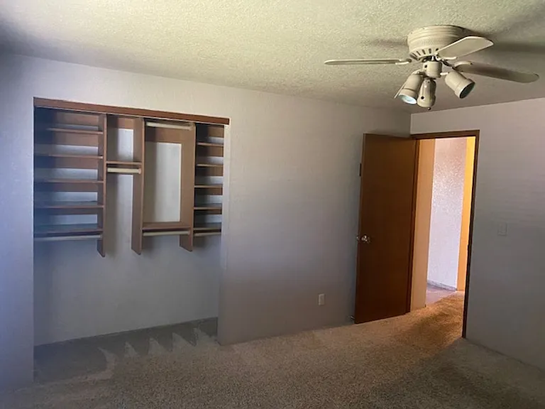 680 Malabar Dr — Photo 8