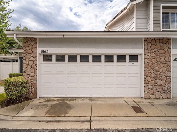 3rd image of 1062 Sheffield Pl