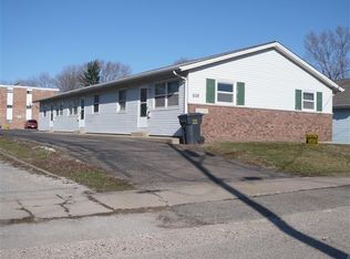 1028 2nd St, Charleston, IL 61920