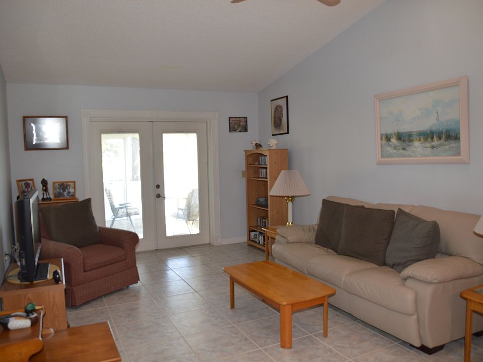 Living Room to porch