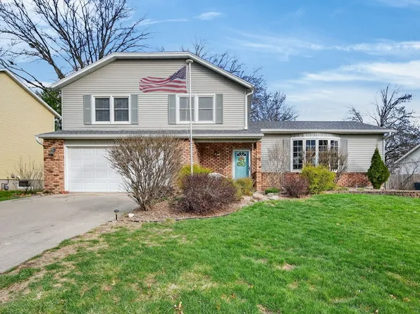 9705 Madison Ave, Urbandale, IA 50322