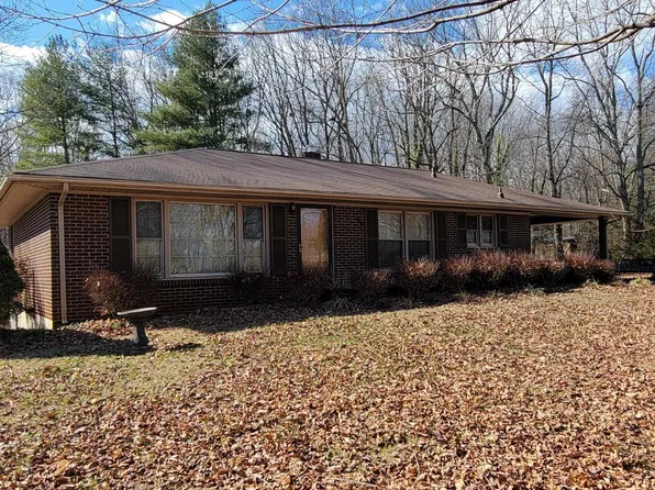 813 Jasper Wood Rd, Hurt, VA 24563