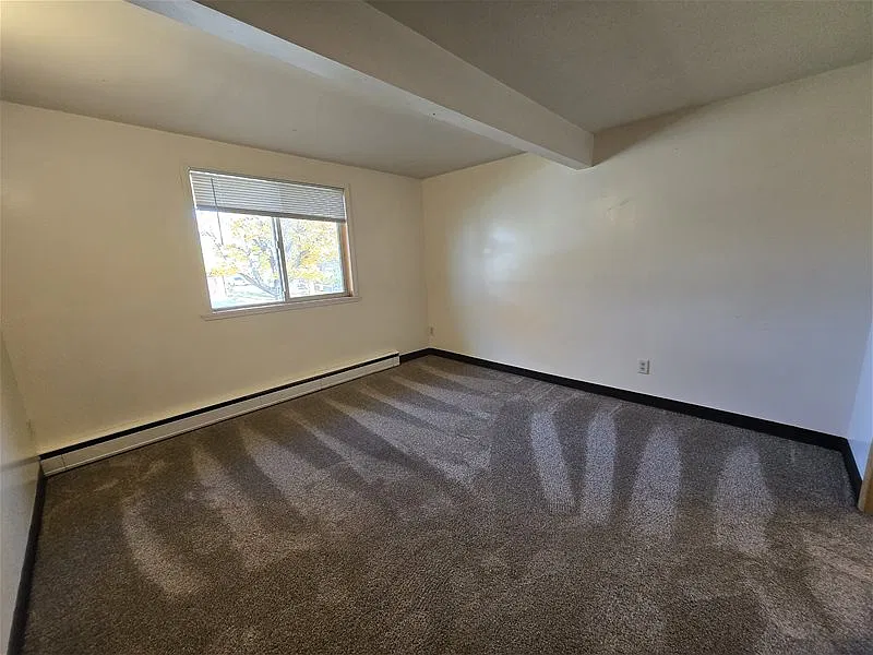 1 bed, 1.0 bath, 500 sqft, $695 — Photo 2