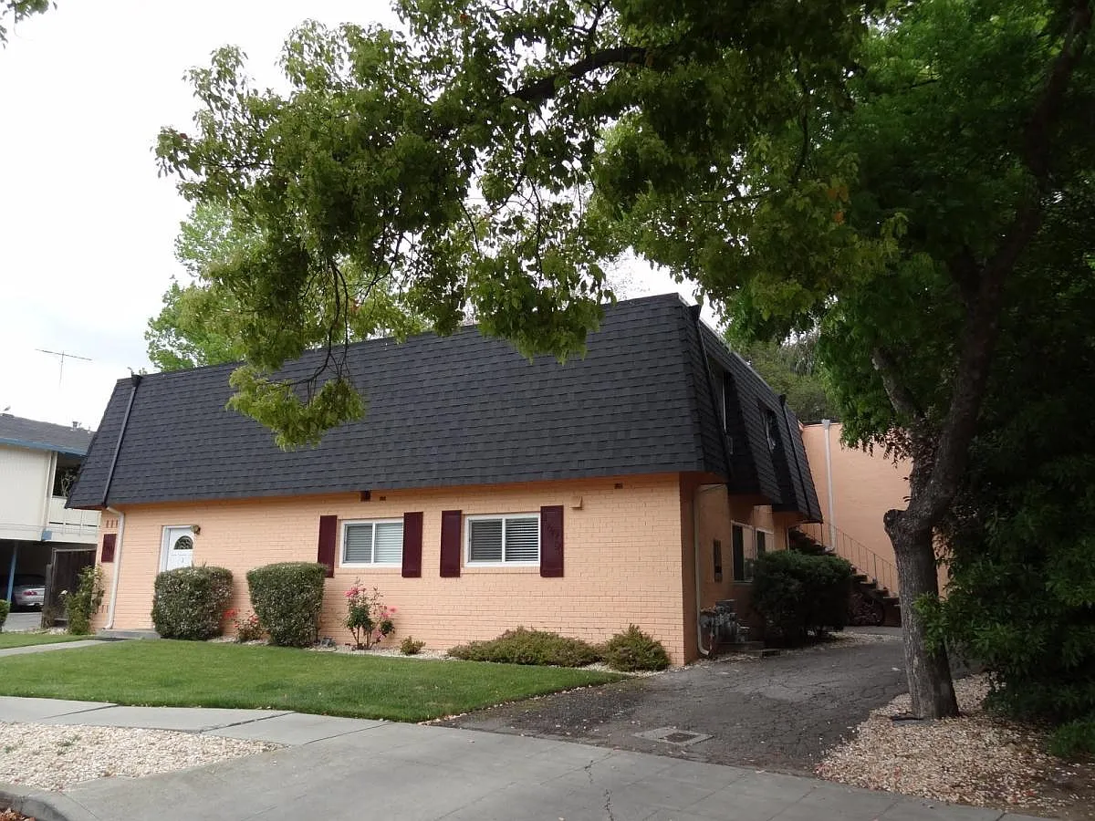 Building Photo - 1609 Brookvale Dr #2
