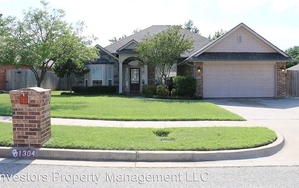 1st image of 1304 Melisa Dr