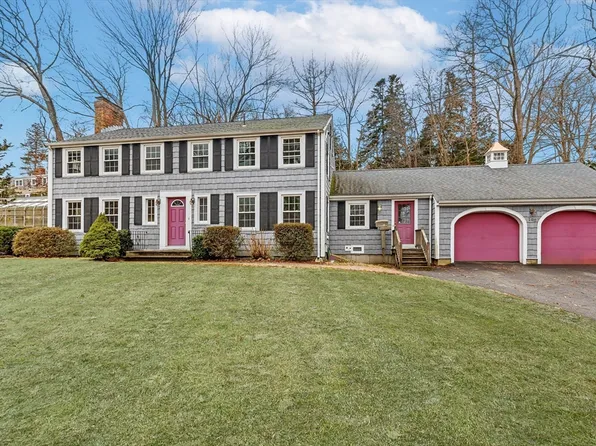 108 Lincoln St, Hingham, MA 02043