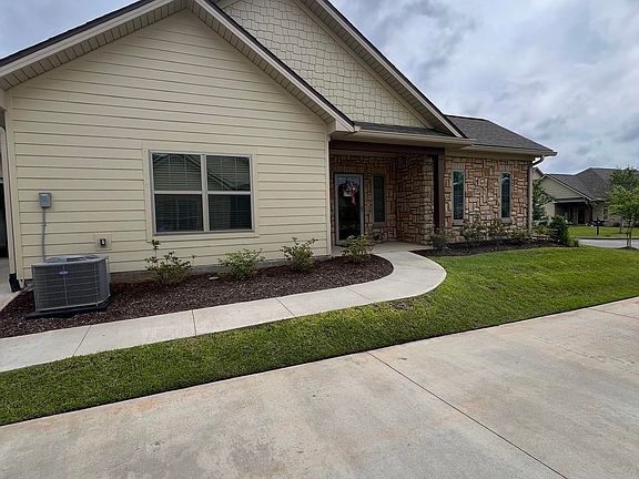 2nd image of 701 Holmes Ave #701