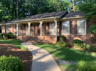 2045 Crossvine Rd, Hoover, AL 35244