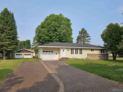 406 Maple St, Bergland, MI, 49910