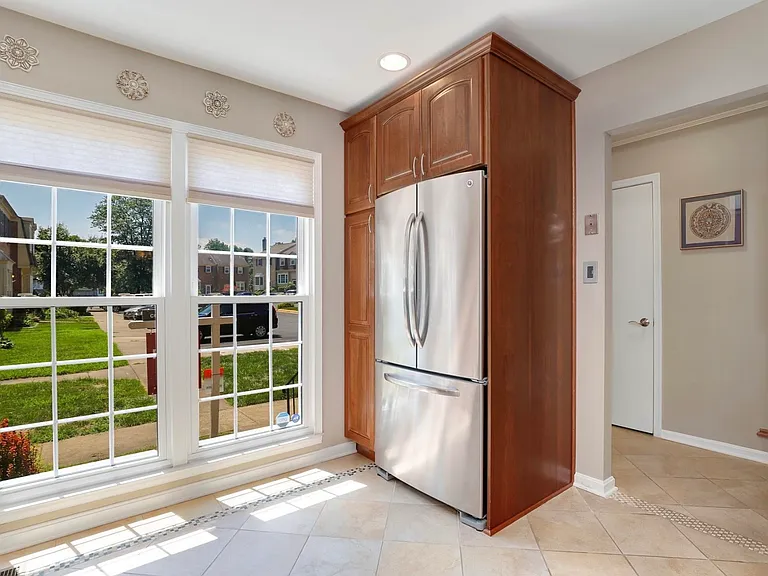 9765 High Water Ct — Photo 24