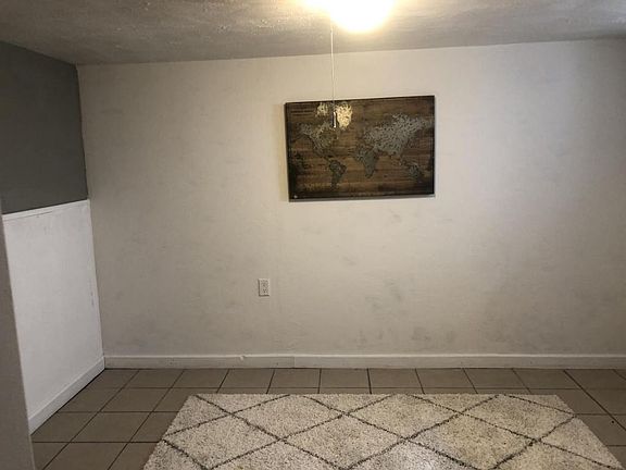 4th image of 308 E 15th St APT C