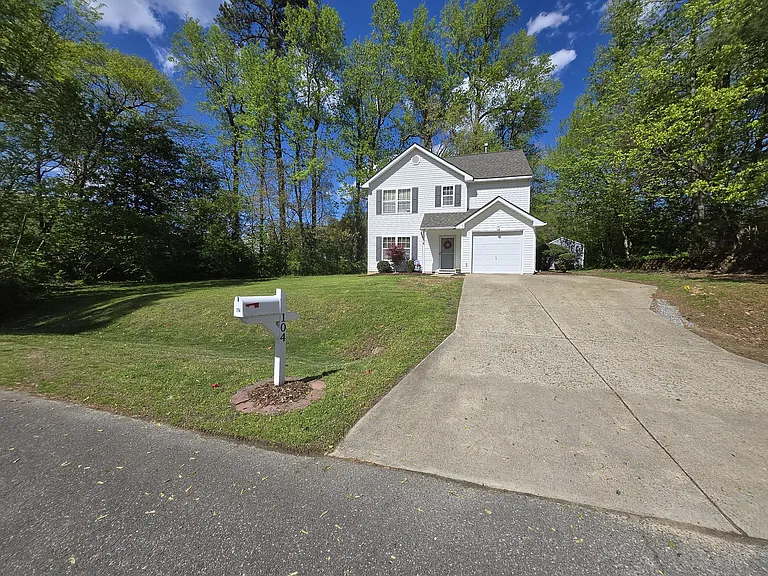 104 Merlot Dr — Photo 4