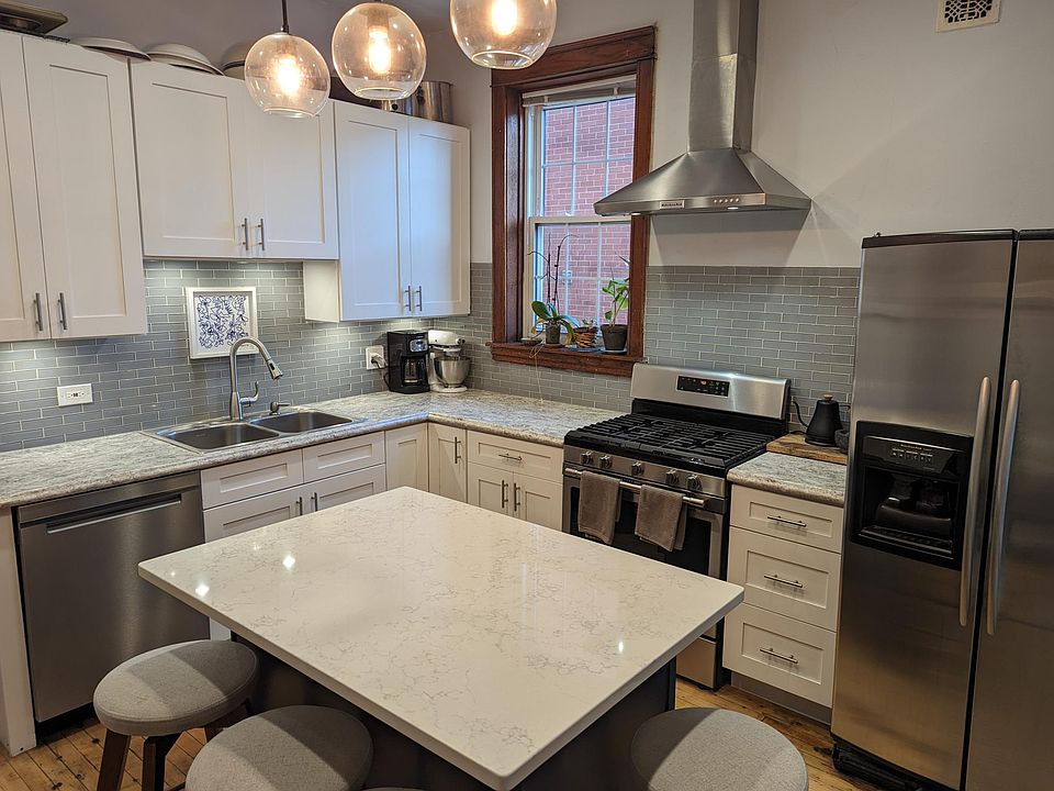 1st image of 2716 N Monticello Ave #1R