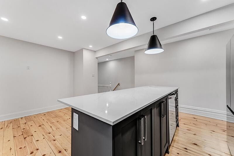 Ottawa Apartment for rent - 2 Bedrooms — photo 2
