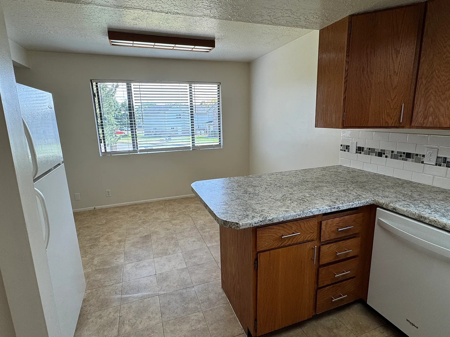 2 bed, 980 sqft, $1,250 — Photo 3