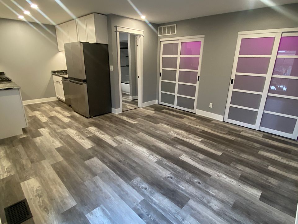 1st image of 320 Front St APT 3