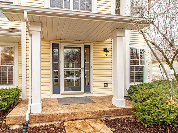 2nd image of 34380 N Old Walnut Cir
