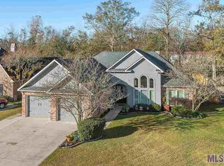 26997 Regency Park Dr, Denham Springs, LA 70726