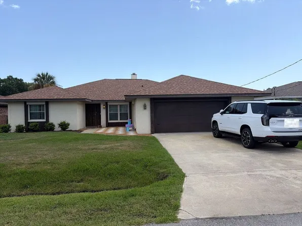 24 Cherrytree Ct, Palm Coast, FL 32137
